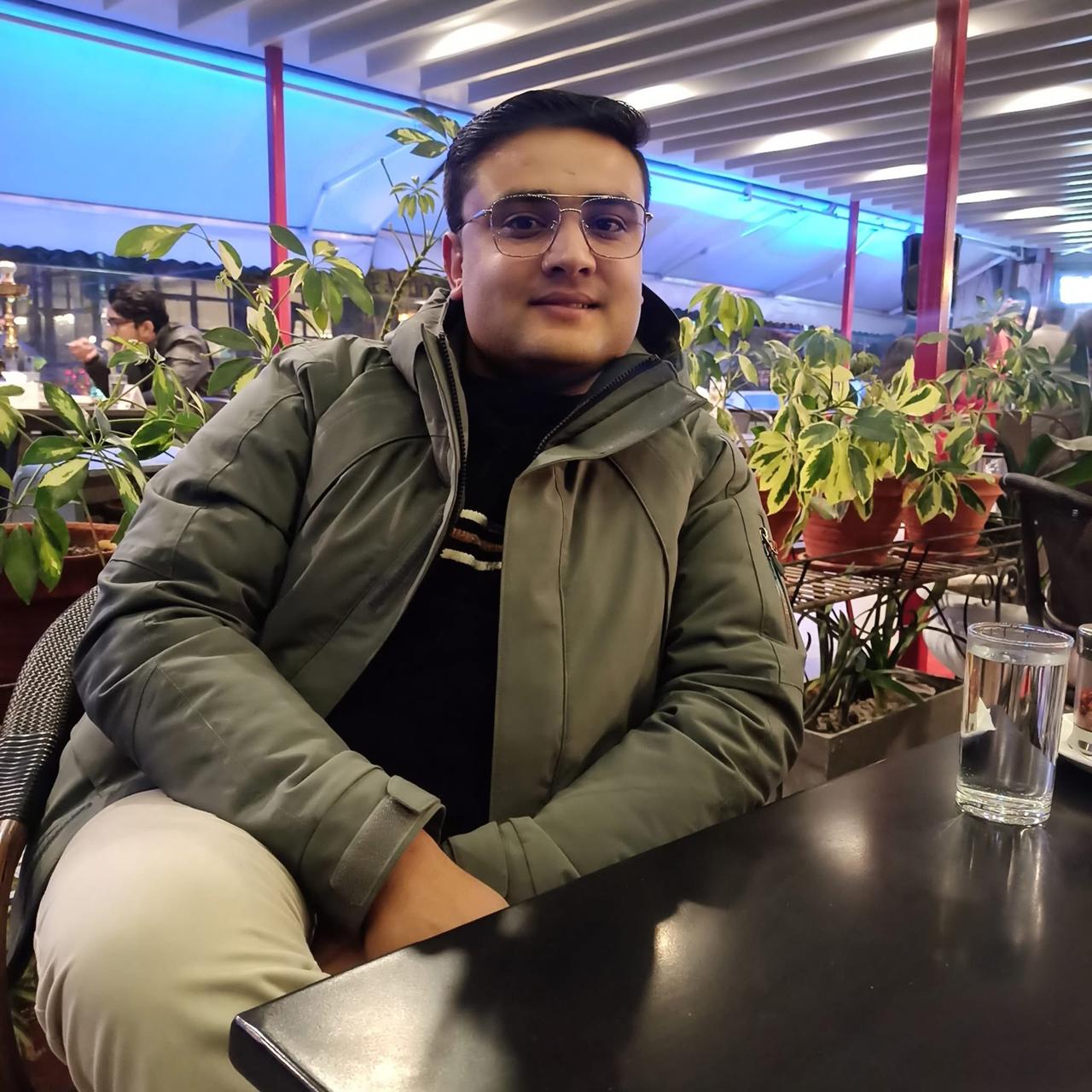  Sujan Ghimire